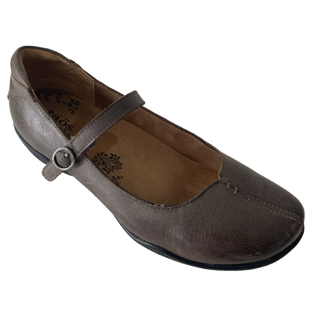 Taos Ta Dah Mary Jane Wedge Flat Taupe Leather Round Toe Brown 8.5 US 39 EU